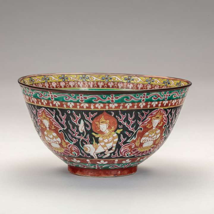 Bencharong Bowl for the Thai market